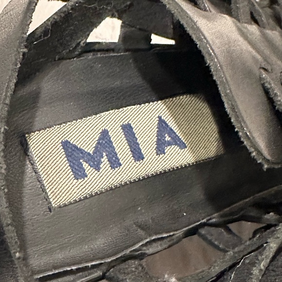 Mia Leather Gladiator Sandals - Picture 8 of 9